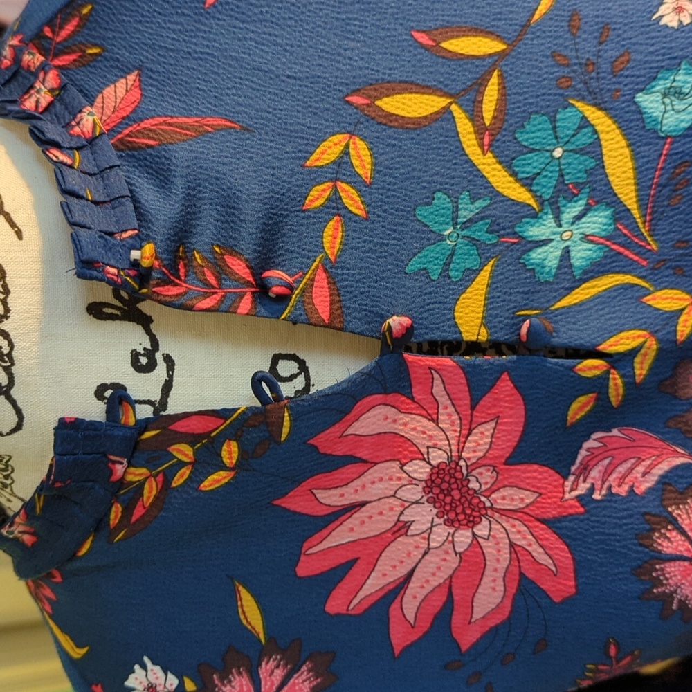 Loft Shift Dress - Picture 4 of 5